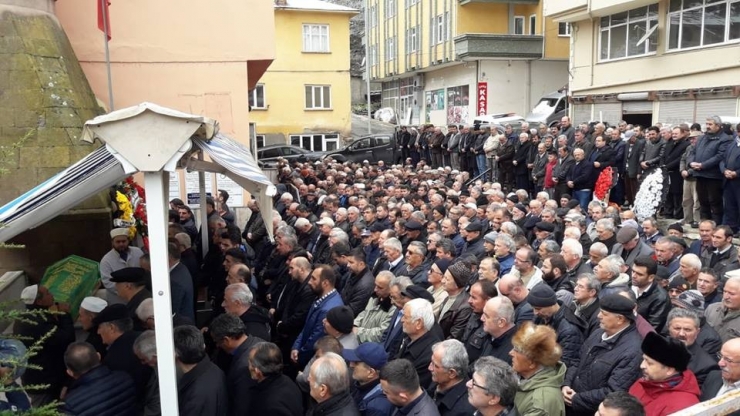 Mesudiye’nin Siyaset Çınarı Vefat Etti