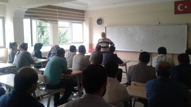 Emekli Müdür Yardımcısına Duygulandıran Sürpriz