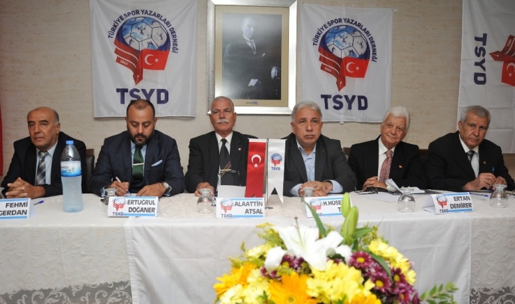 Adana’da Salon Sporlarının Dünü Ve Bugünü Semineri