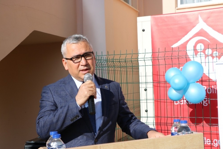 Çocuklar İçin ‘Sevgi Kütüphanesi’ Açıldı