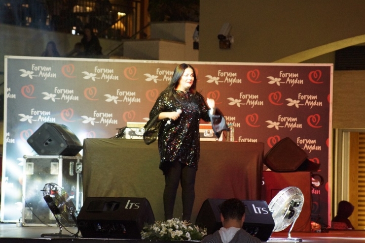 Forum Aydın’da İzel Coşkusu