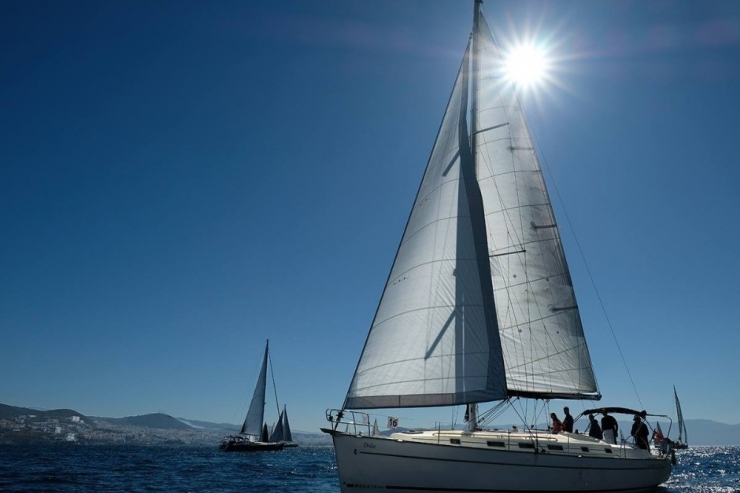 Kuşadası’nda “Cumhuriyet Kupası” Yelkenli Yarışları Düzenlendi