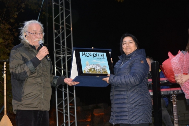 Moğollar Grubu İznik’te Sahne Aldı