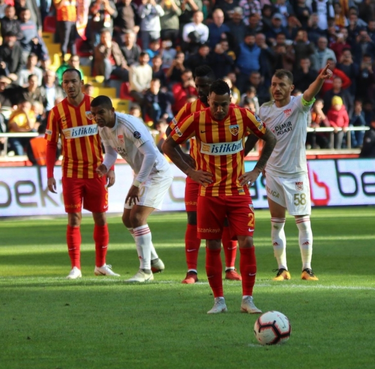 Chery, Dg Sivassporlu Ziya’yı Ters Köşeye Yatırdı