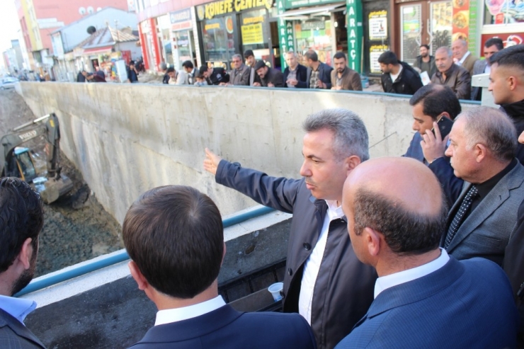 Ağrı’da Dörtyol Kavşağı Trafiğe Açıldı