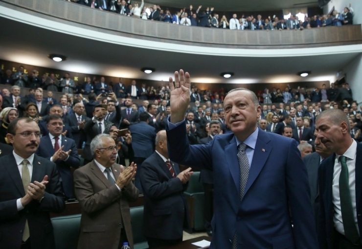 Cumhurbaşkanı Recep Tayyip Erdoğan, Melih Gökçek İle İlgili, "Gökçek Dava Arkadaşım. Yol Arkadaşlığımızın Devam Edeceğini Düşünüyorum" Dedi.