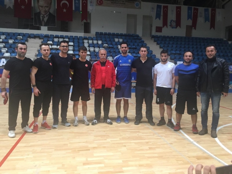 Hakkari’de Masa Tenisi Turnuvası