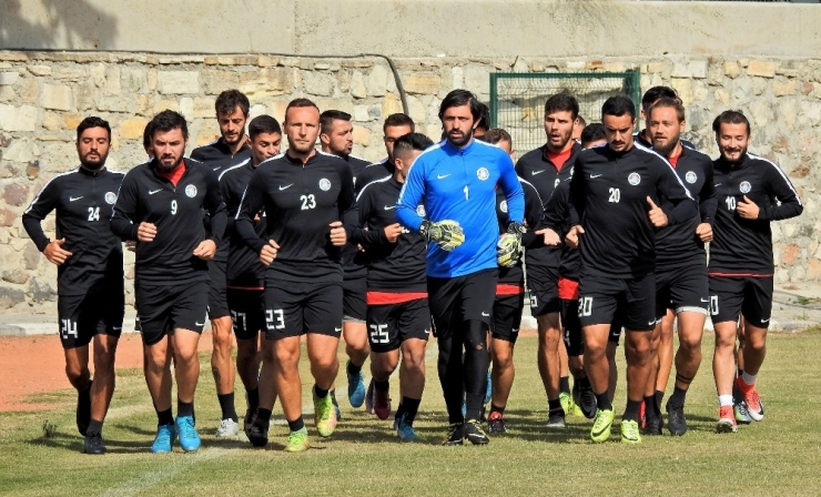 Çeşme Belediyespor Teknik Diretörü Çağın: "Kaybetme Lüksümüz Yok"