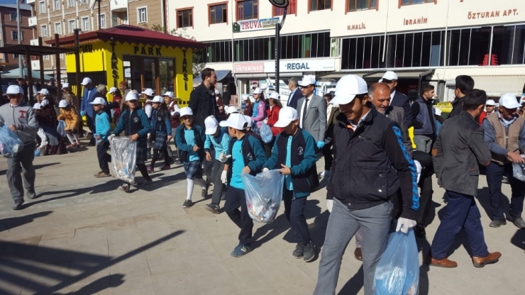 Tuzluca’da Temizlik Kampanyası