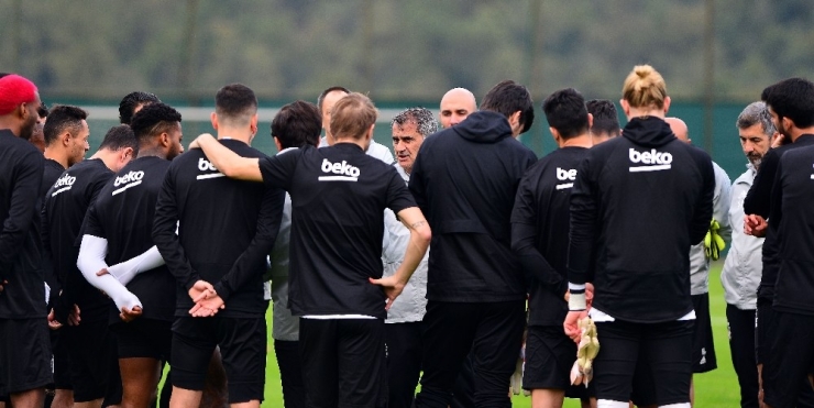 Beşiktaş, Başakşehir Hazırlıklarını Sürdürdü