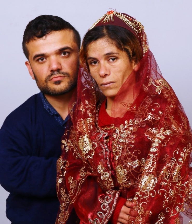 Aşkları Boylarını Aştı