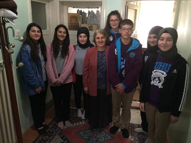 Öğrencilerden Örnek Davranış