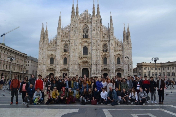 Atakum Anadolu İhl Öğrencileri İtalya’dan Döndü