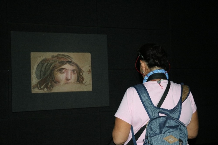 Çingene Kız Mozaiği’nin Eksik Parçaları Abd’den Getirilecek