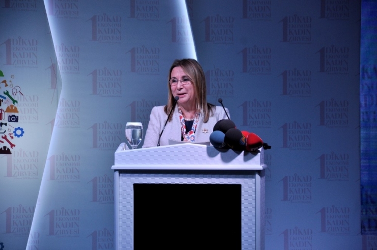 Ticaret Bakanı Pekcan, Ekonomi Kadın Zirvesi’ne Katıldı