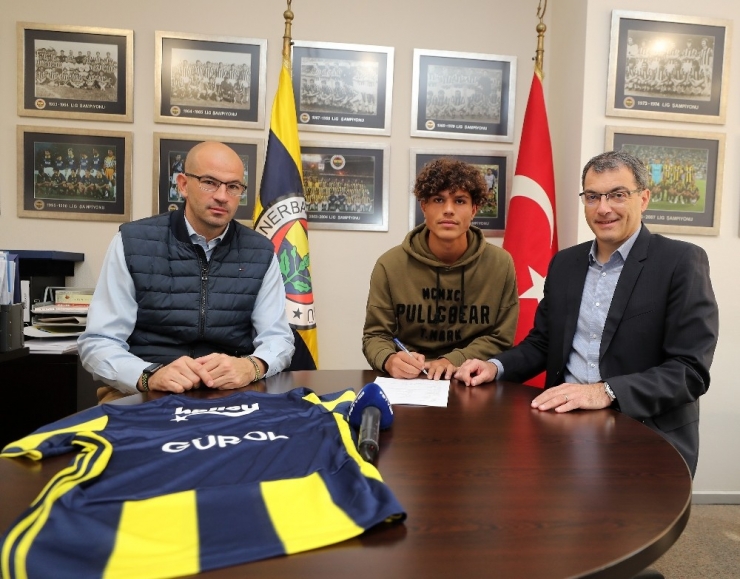 Fenerbahçe, Gürol Demirezen İle Sözleşme İmzaladı
