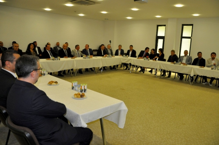 Karacabey’in Vergi Rekortmenleri Ödüllendirildi