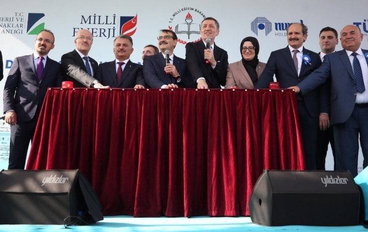 Bakan Selçuk: "Mesleki Eğitimde Önemli Atılımlar Olacak"