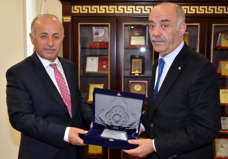 Vali Azizoğlu’ndan Etso’ya Veda Ziyareti