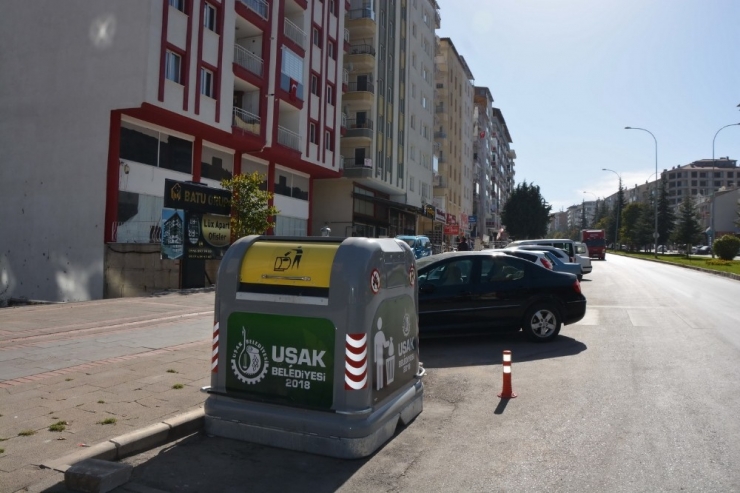 Uşak Sokaklarına Özel Çöp Konteynerleri
