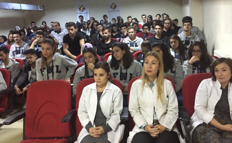 İl Milli Eğitim Müdüründen Uşak Final Temel Lisesine Ziyaret