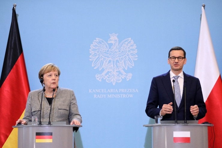 Merkel: “İngiltere Brexit Sonrası Da Avrupa’nın Bir Parçası Olarak Kalacak”