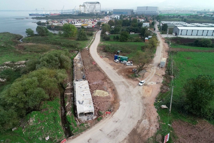 Başiskele Sanayi Ve Aralık Caddeleri Yenileniyor