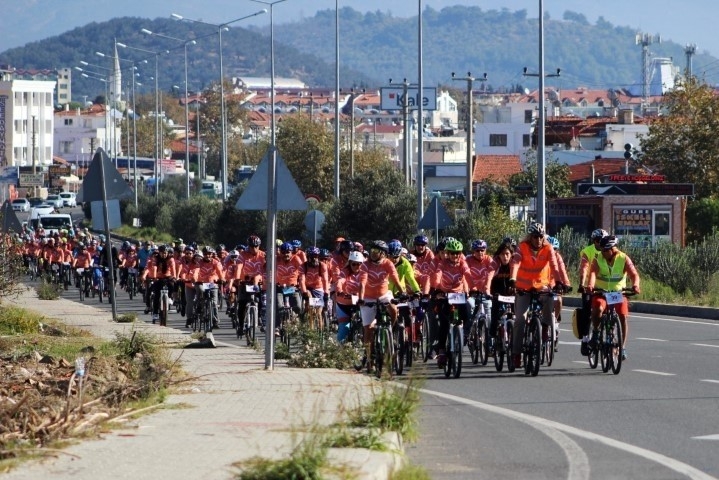 Bubyo Bisiklet Topluluğu Büyük Bir Etkinliğe Öncülük Yaptı