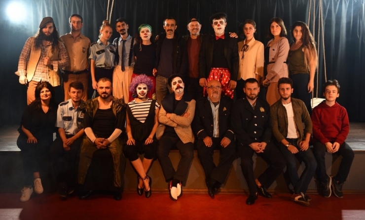 Elveda Alfredo Savaşta Ölen Çocuklar İçin Oynanacak