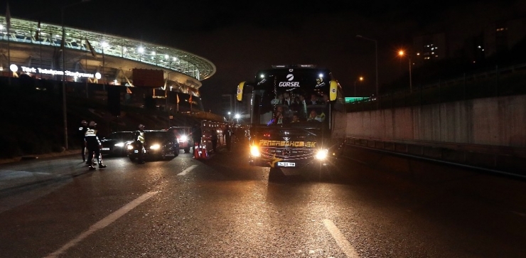 Fenerbahçe Türk Telekom Stadı’na Geldi