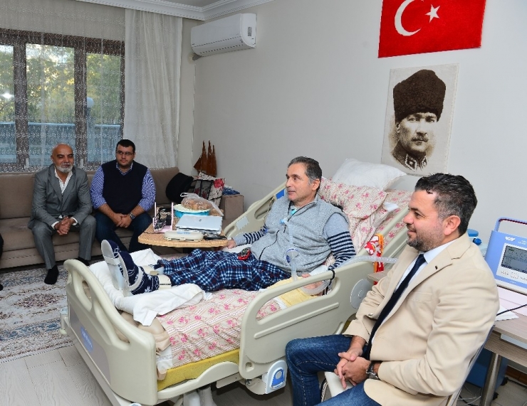 Fenerbahçeli İş Adamları Derneği’nden İlyas Tüfekçi’ye Ziyaret