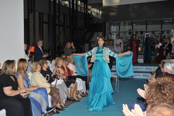 Tatarlı Höyük Kazısına Destek Defilesi