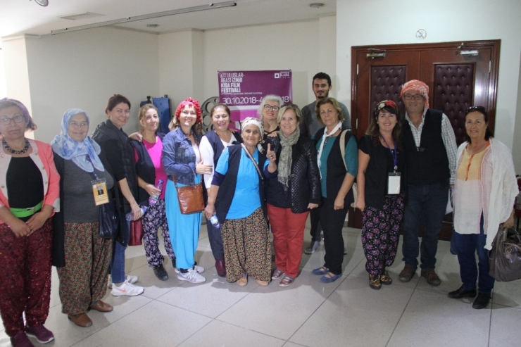 Ulamışlı Köylüler, Beyaz Perdede Kendilerini İzledi