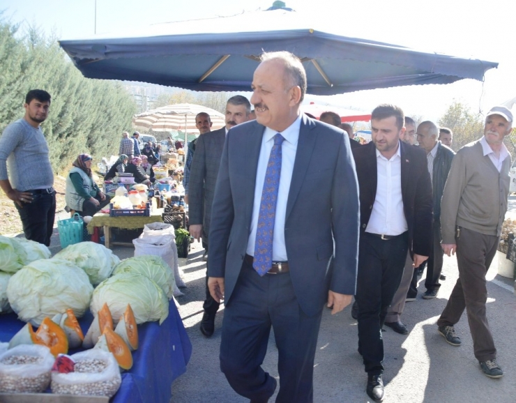 Cuma Pazarı Adilbey Caddesi’ne Taşındı