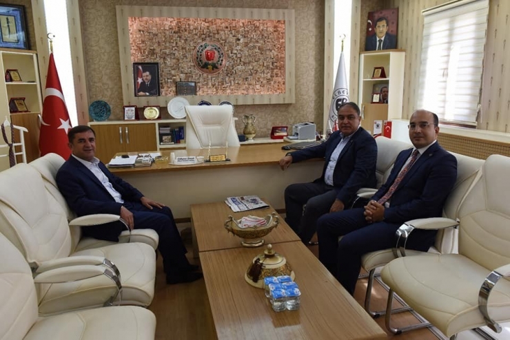 Vali Tekinarslan İlçelere Veda Ziyaretinde Bulundu