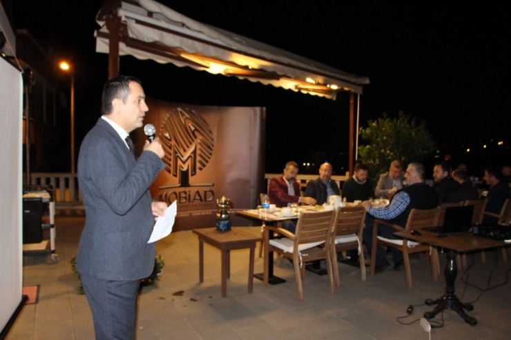 Trabzon’da Mobilyacı İş Adamları Yemekte Buluştu