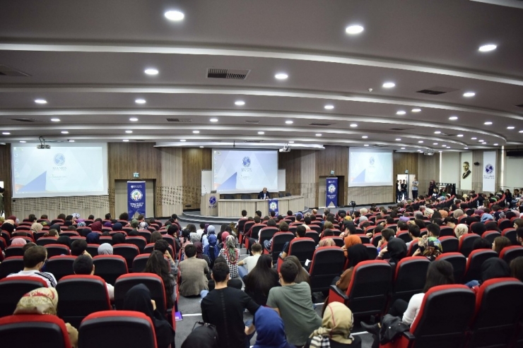 ’Türkiye Ekonomisinde Son Durum Ve Yeni Beklentiler’ Konferansı Saü’de Ele Alındı