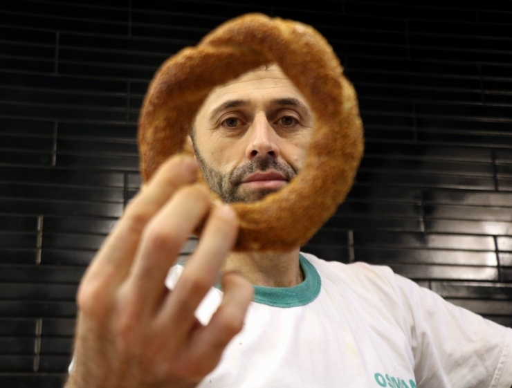 Vatandaş Tepki Gösterip Simit Almayınca Fiyatlar Düştü