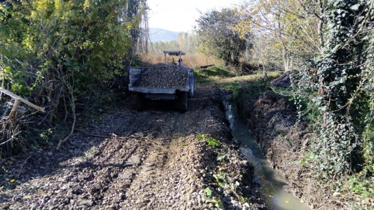 Başkan Duymuş, Beldede Yapılan Çalışmaları İnceledi