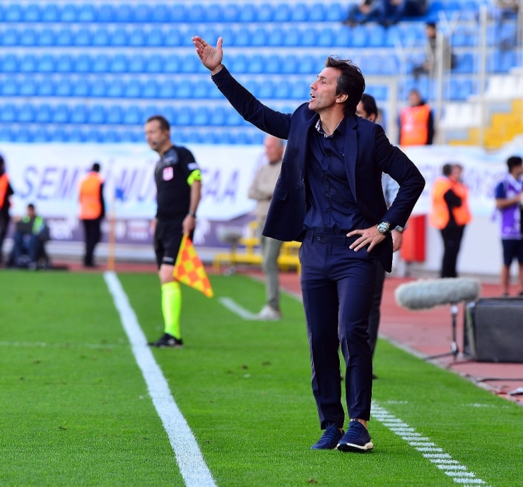 Spor Toto Süper Lig: Kasımpaşa: 1 - Antalyaspor: 1 (İlk Yarı)