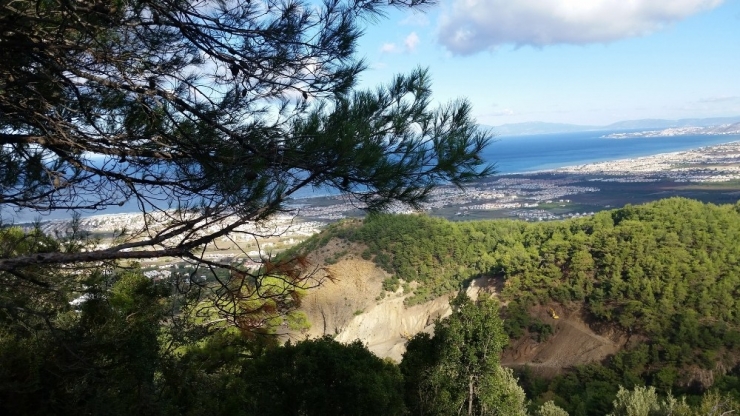 Güzelçamlı’daki Taş Ocağında Tepkiler Üzerine Faaliyet Durduruldu