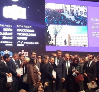 Cumhuriyet Ortaokulu’na ’Eğitimde Yenilikçilik’ Ödülü