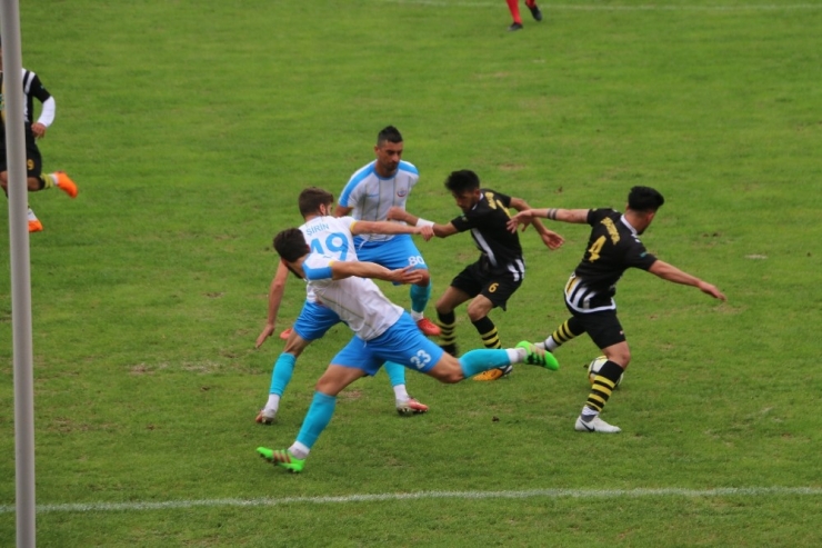 Siirt İl Özel İdarespor, Ağrı Gençlerbirliği’ni 6-0 Yendi