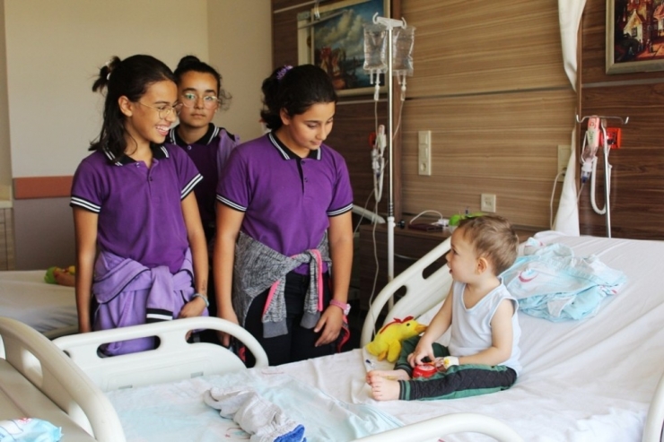 Hastaneye Anlamlı Ziyaret