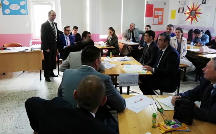 Okul Yöneticilerine Kurs Verildi