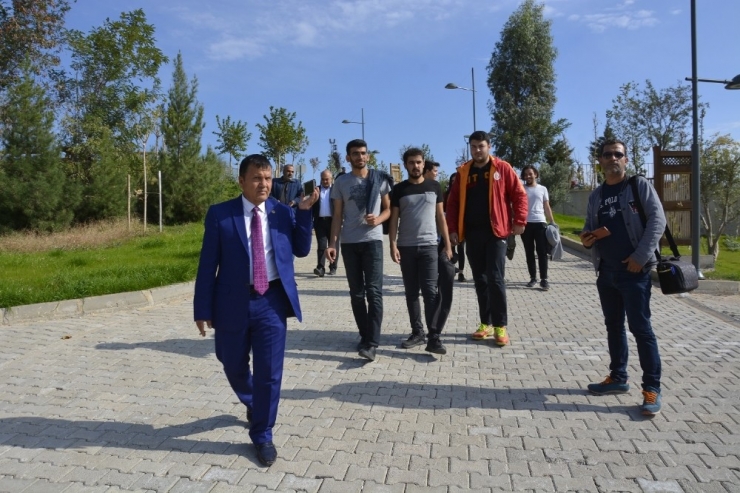 Adıyamanlı Gençler Takoran’ı Gezdi