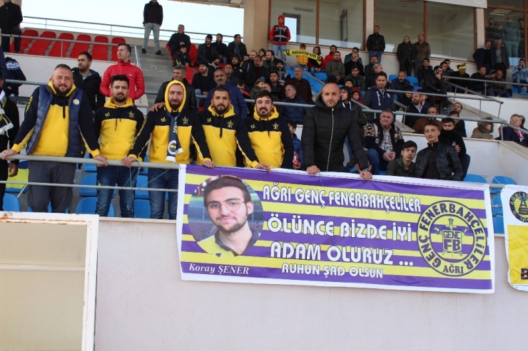 Ağrı 1970 Spor’dan Koray Şener İçin Anlamlı Pankart