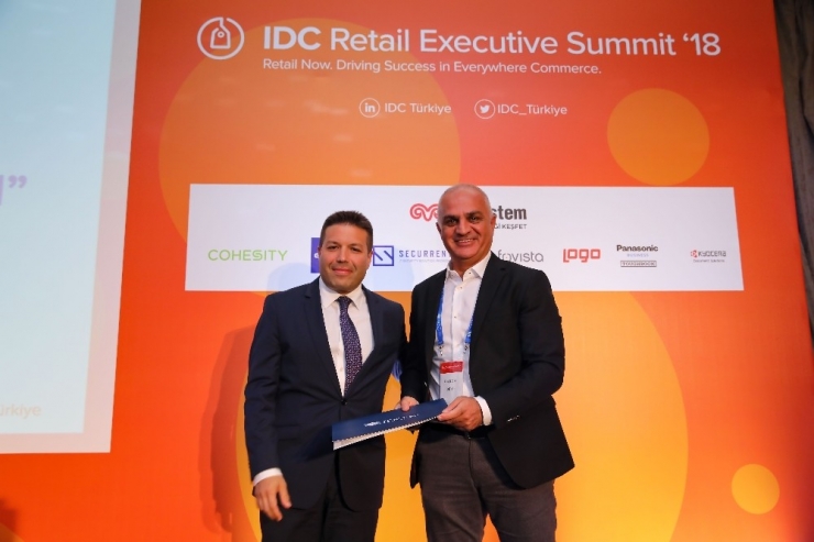 Defacto’nun Yerli Yazılımlarına Üç Ödül