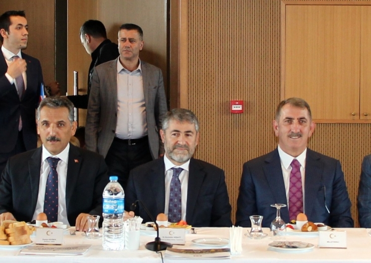 Bakan Yardımcısı Nebati, Samsun’da İş Adamları İle Buluştu