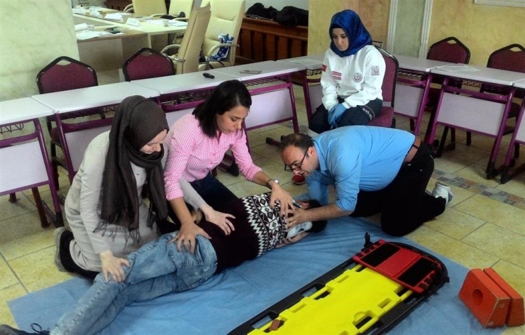 Kırıkkale’de Sağlık Personeline Travma Resüsitasyon Kursu